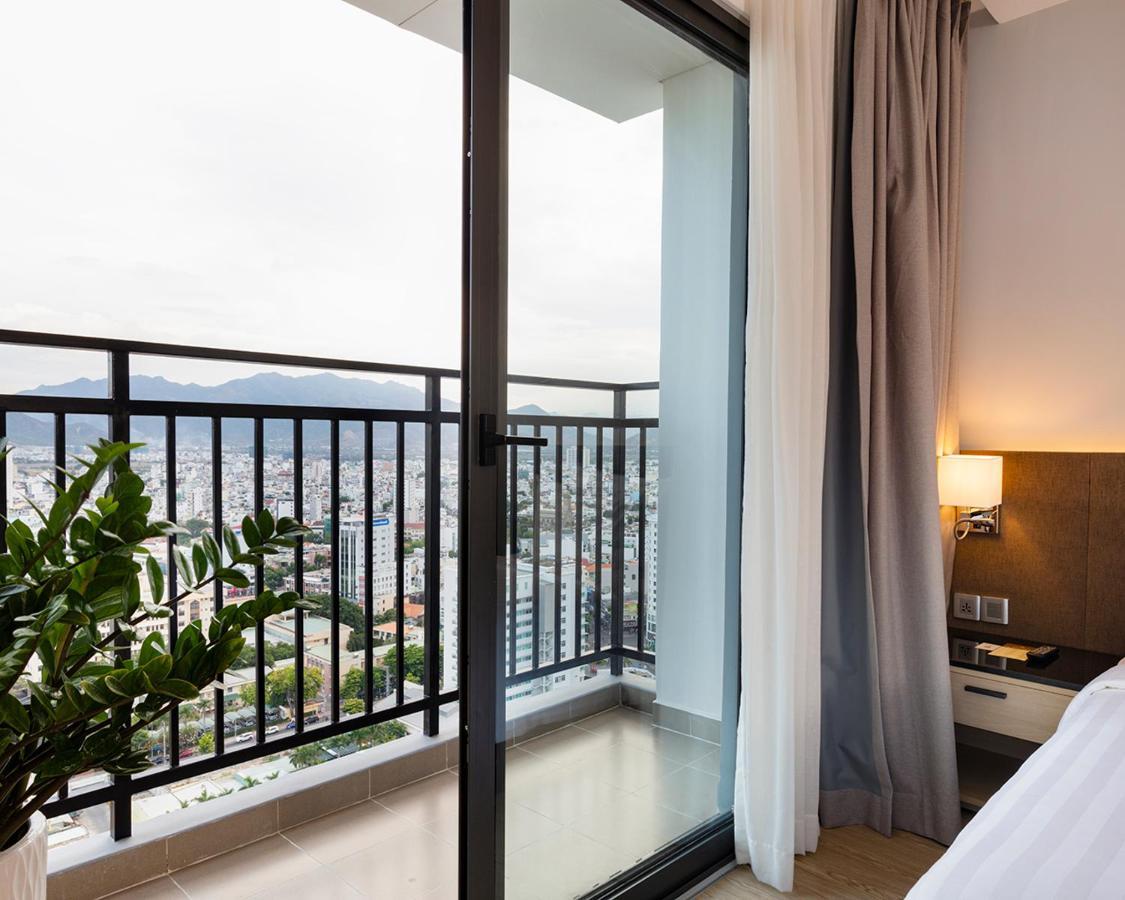 Dqua Hotel Nha Trang Exterior foto
