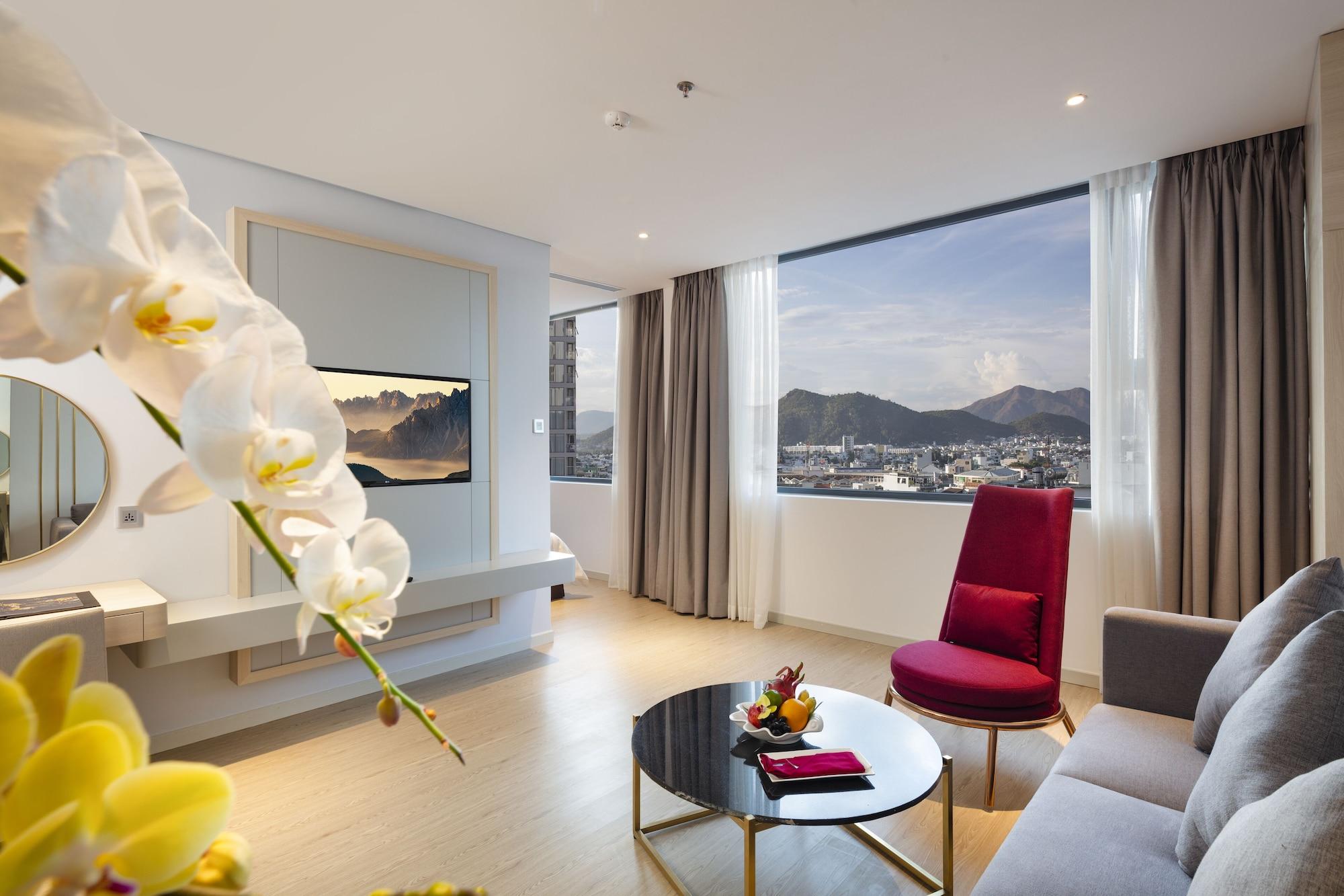 Dqua Hotel Nha Trang Exterior foto
